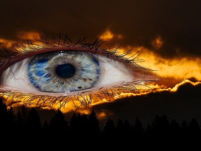 探索催眠世界之外，现实与幻想的交织
