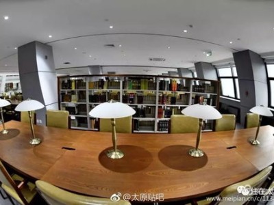 海拉尔区图书馆时间