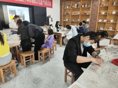 来宾市培文学校简介