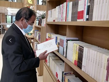 济宁图书馆营业时间