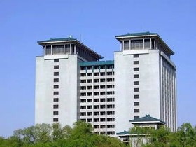 中国最长图书馆在哪