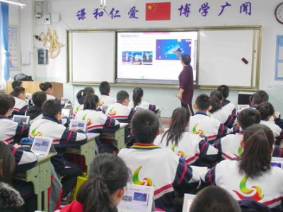 潍坊艺术学校是高中吗