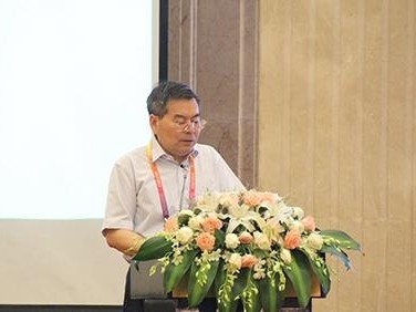 北大图书馆的主任是谁