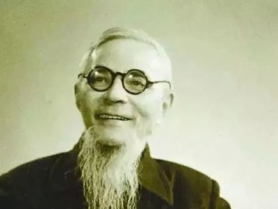 现代文学史三部曲式小说
