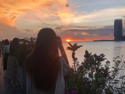 海口图书馆拍夕阳照片的地方