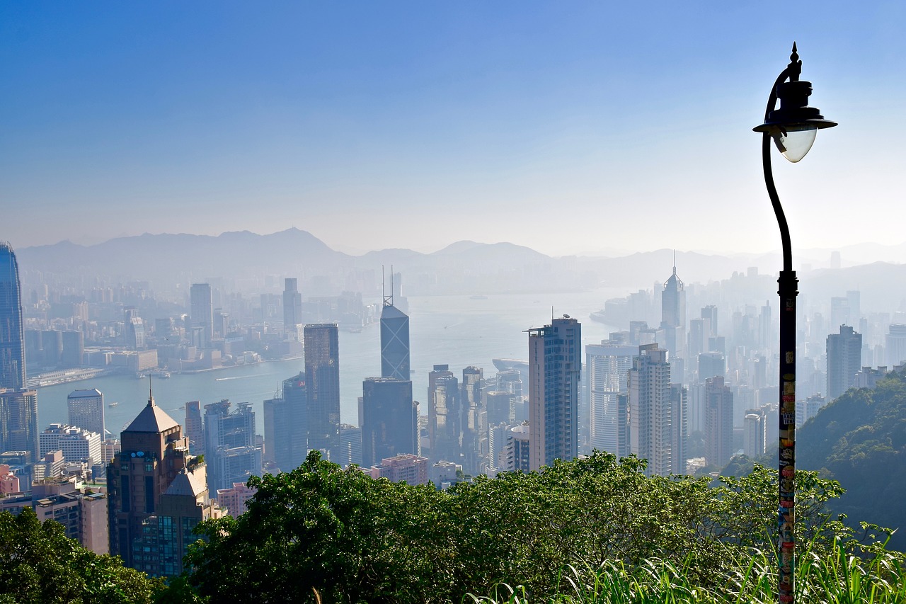 深圳楼市新动向，五折卖房再现深圳