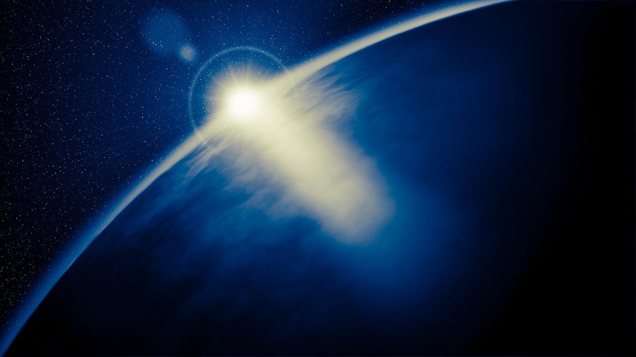 太阳7年来最强耀斑，地球与宇宙的微妙互动