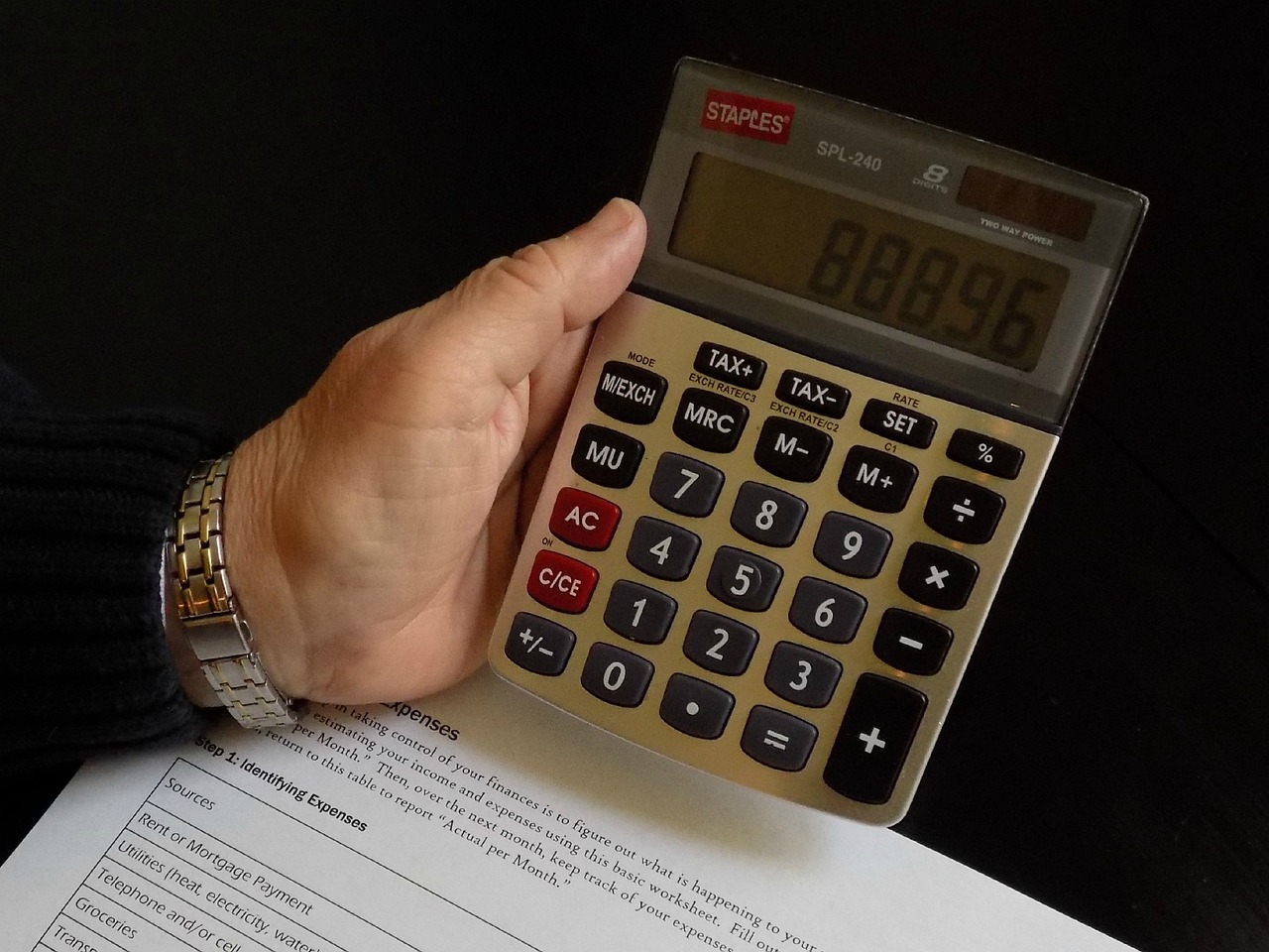 年终奖大揭秘，你的奖金要交多少税？深度解析与个人所得税计算器