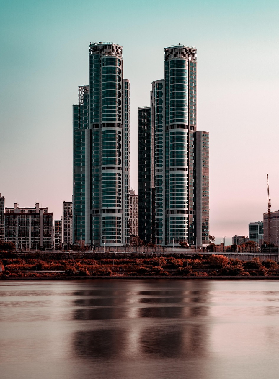 探秘繁华深处的宁静绿洲——浅水湾城市花园，都市中的绿宝石